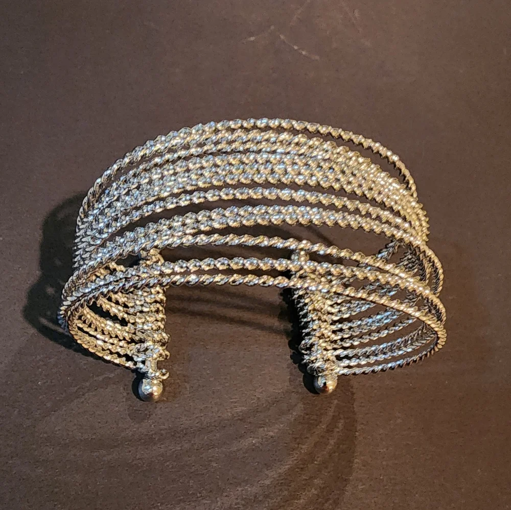 NWOT Vintage Shiny Silvertone Bangle Cuff Bracelet - Picture 2 of 5